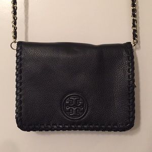 Very good condition! Comes with original dust bag.